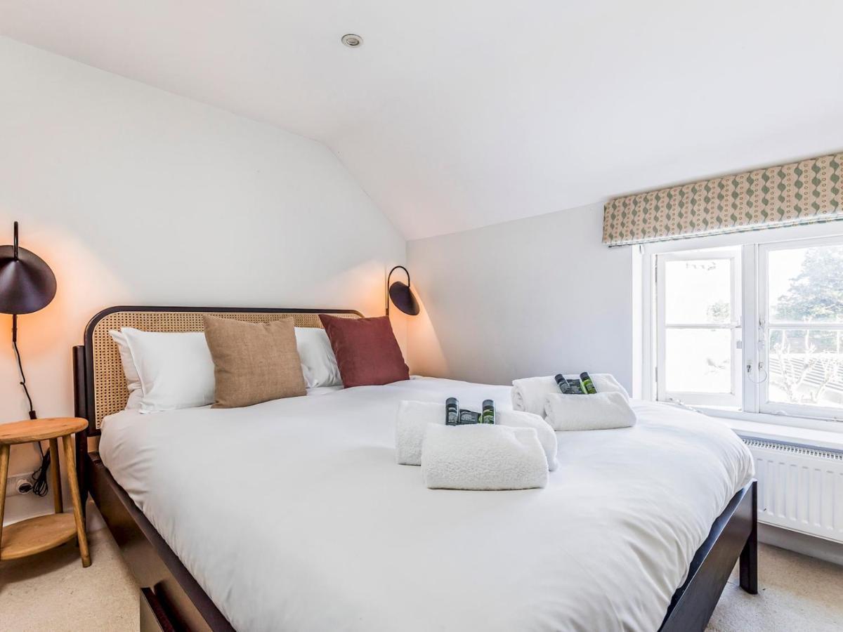 Pass The Keys Charming Downland Cottage Chichester Exteriér fotografie