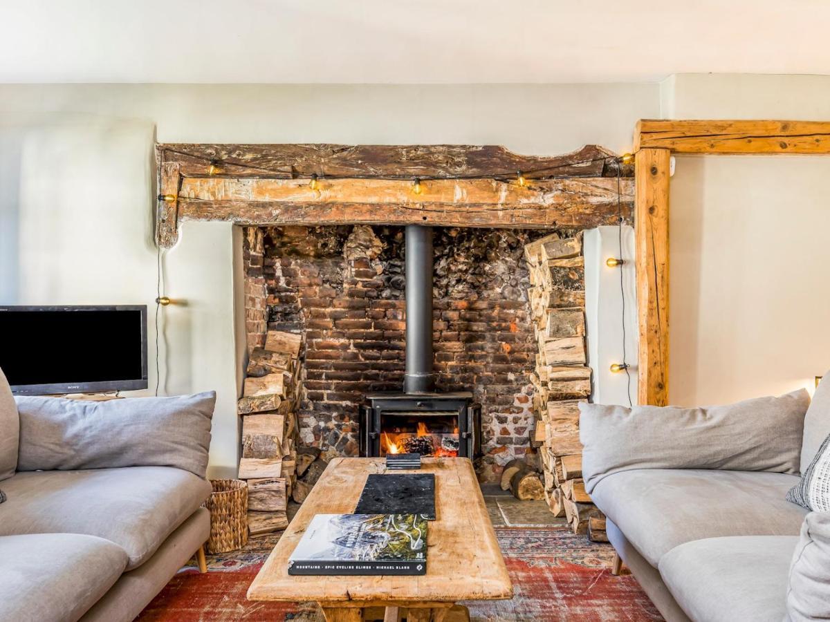 Pass The Keys Charming Downland Cottage Chichester Exteriér fotografie