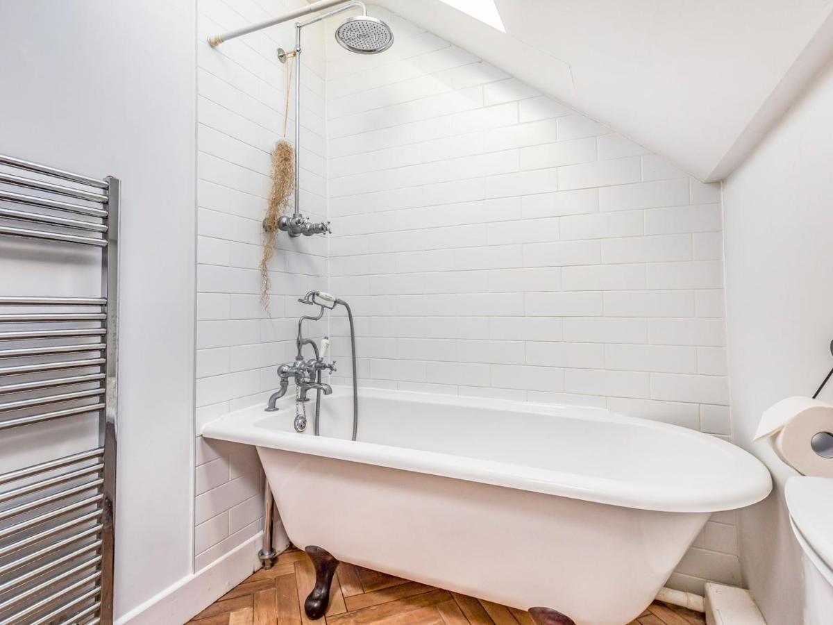 Pass The Keys Charming Downland Cottage Chichester Exteriér fotografie