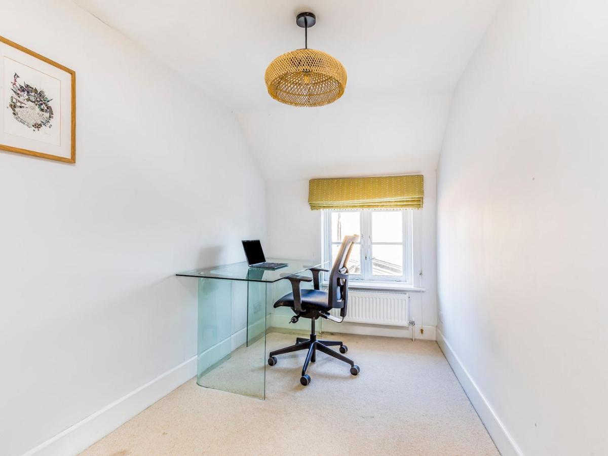 Pass The Keys Charming Downland Cottage Chichester Exteriér fotografie