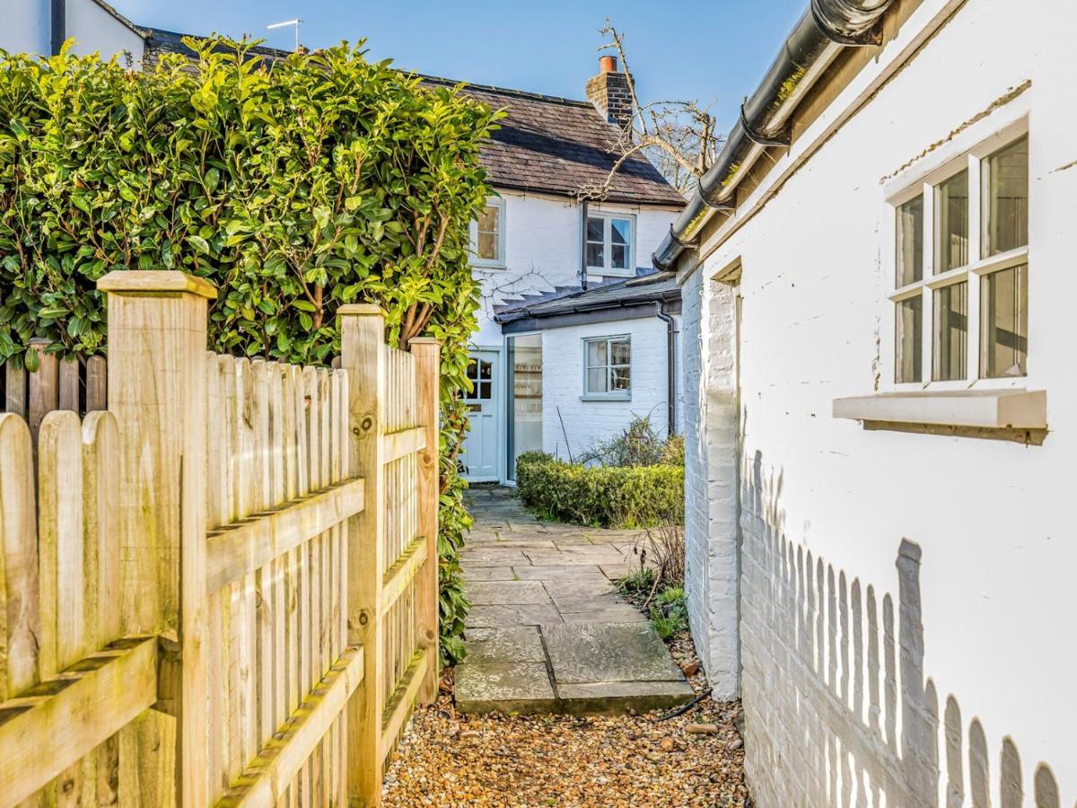Pass The Keys Charming Downland Cottage Chichester Exteriér fotografie