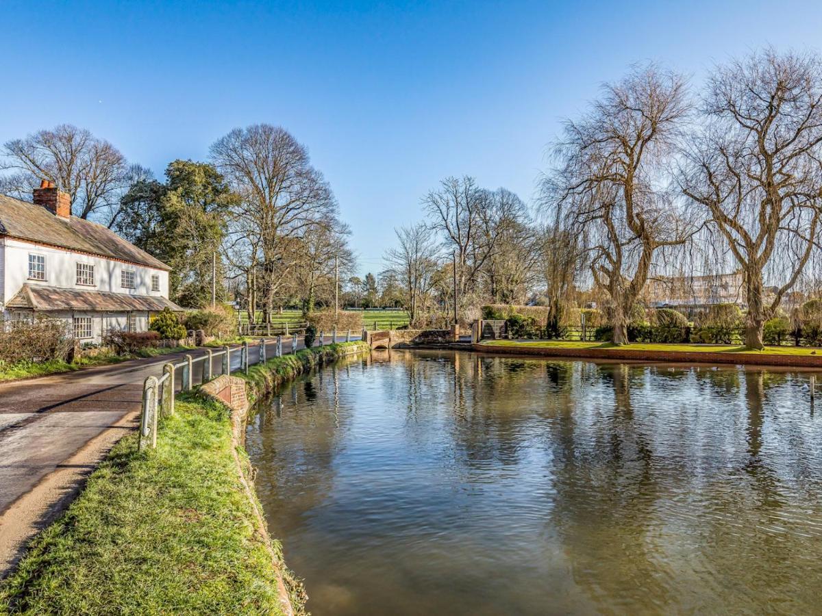 Pass The Keys Charming Downland Cottage Chichester Exteriér fotografie