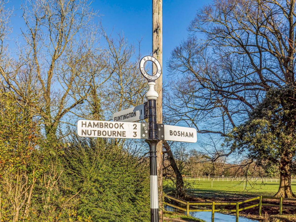 Pass The Keys Charming Downland Cottage Chichester Exteriér fotografie
