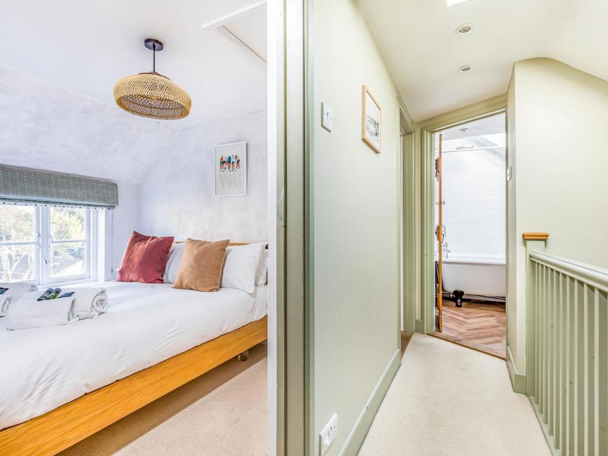 Pass The Keys Charming Downland Cottage Chichester Exteriér fotografie
