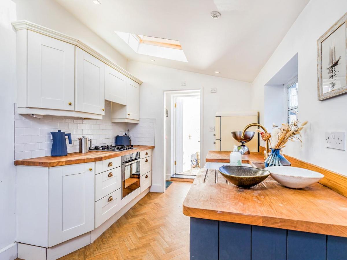 Pass The Keys Charming Downland Cottage Chichester Exteriér fotografie